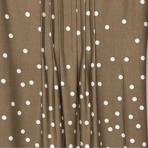 New York Taupe/White sleeveless dress.